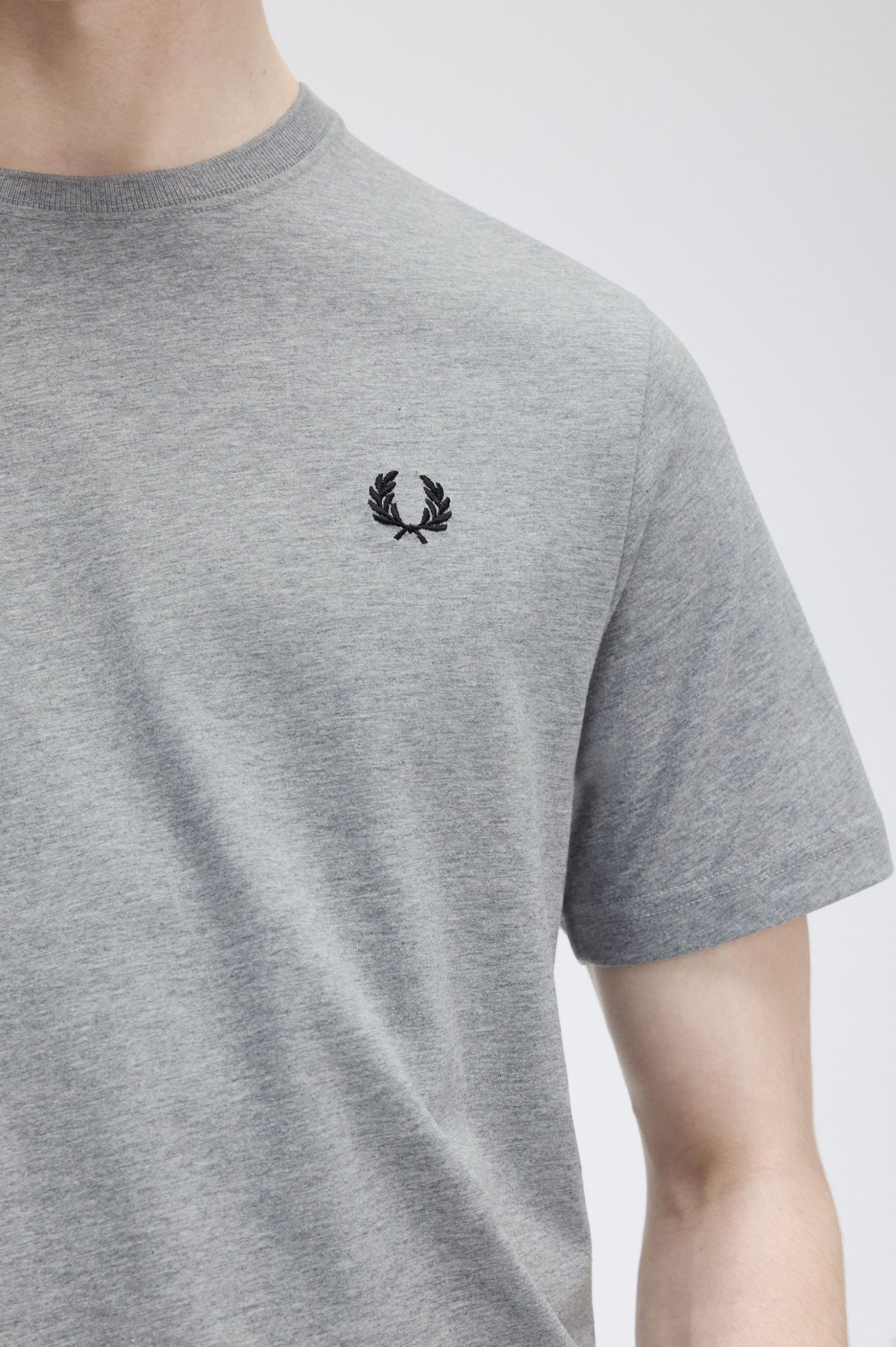 Μπλουζάκι λαιμοκοψη Fred Perry - Γκρι